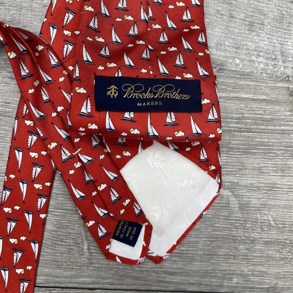 Brooks Brothers Tie Mens One Size Red Silk Sailboat Nautical Woven‎ Necktie USA